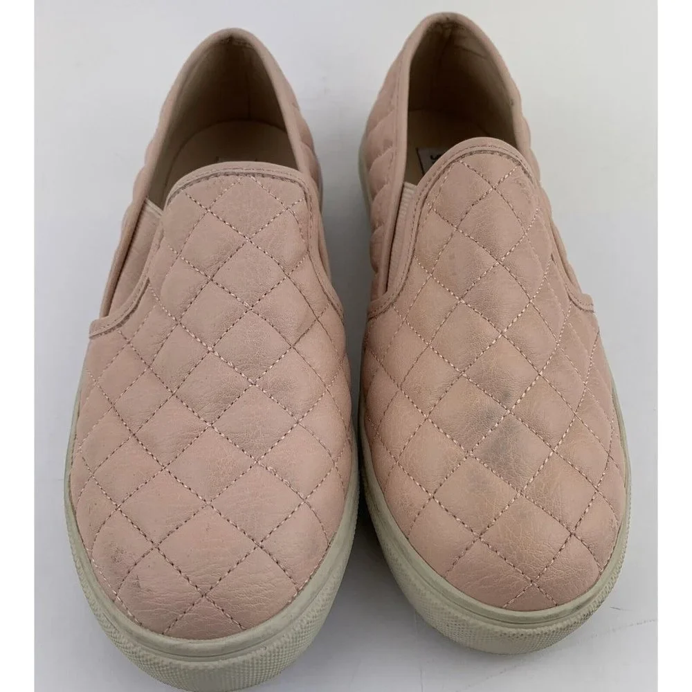 Steve Madden Womens Pink Blush‎ Quilted Slip On Shoes Size 6
